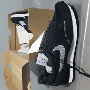 Nike dbreak-type shoes